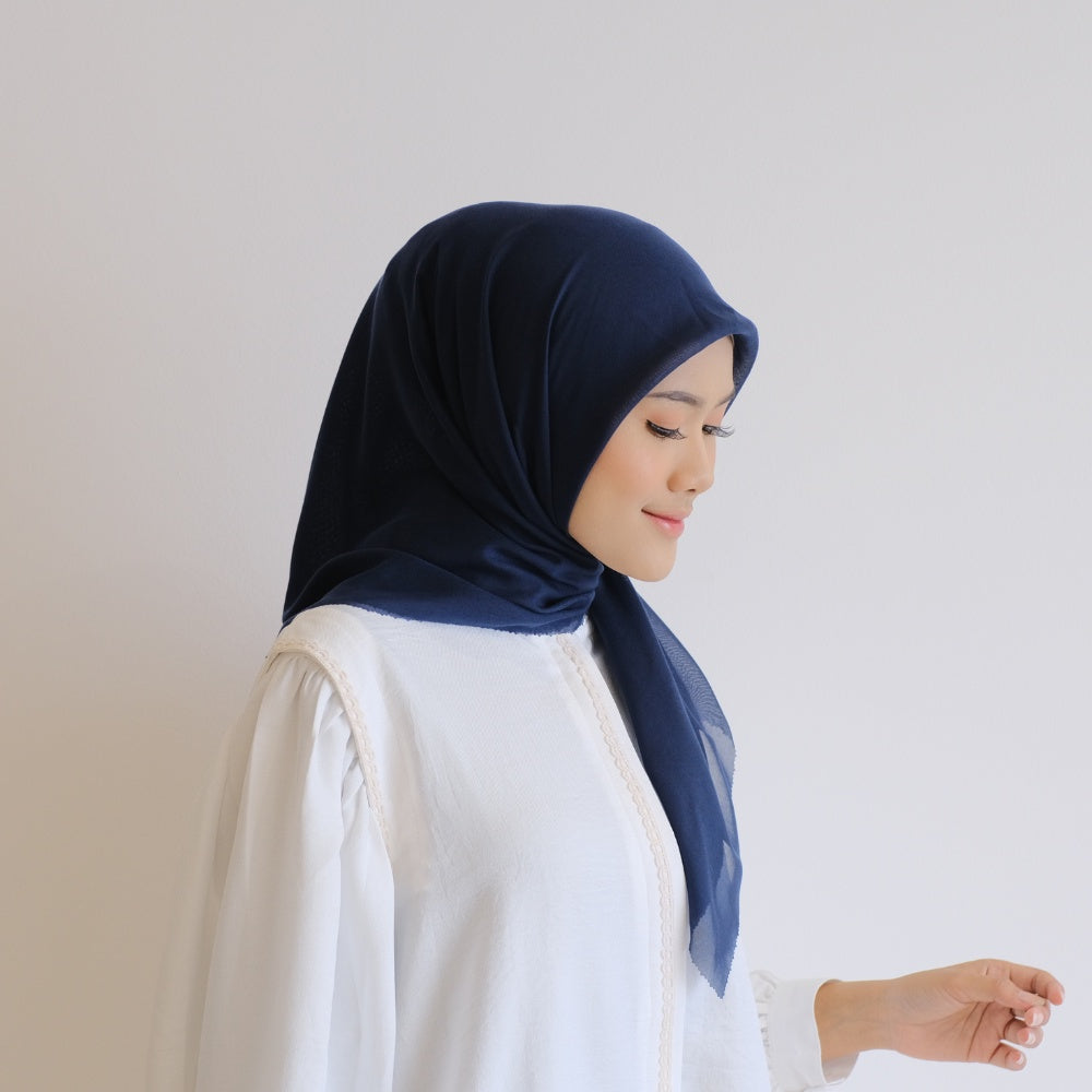 Image of Eclemix Dinara Plain Hijab | Hijab Polos Segiempat Paris Japan Premium